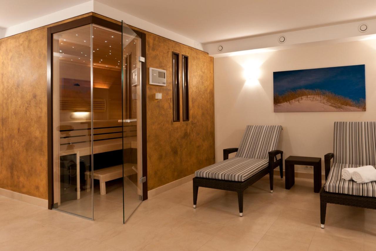 Ostsee Lodges Mit Wellnessbereich Тимендорфер Странд Екстериор снимка