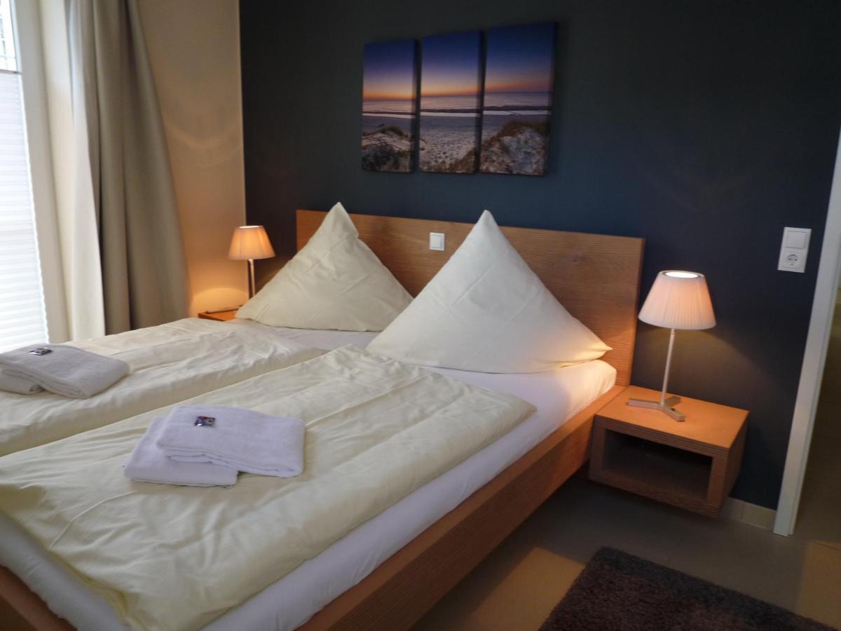 Ostsee Lodges Mit Wellnessbereich Тимендорфер Странд Екстериор снимка